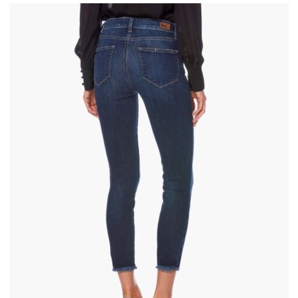 Paige Premium Hoxton- frayed Jean